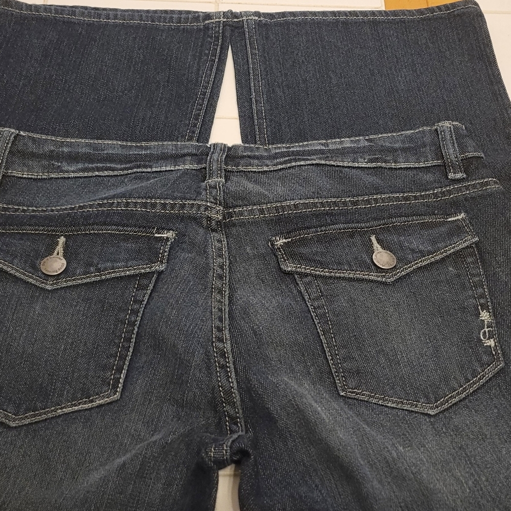 Daisey Fuentes  bootcut high rise  👖 jeans.  (NWT)